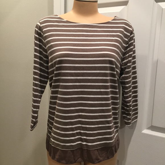 Blouse. - Picture 2 of 3